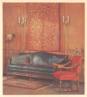 Интерьер с роскошным диваном. 