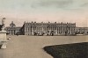 Парковый фасад Версальского дворца со стороны парка. Из альбома фотогравюр Versailles et Trianons. Париж, 1910-е гг.