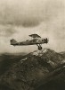 1928 год. Почтовый боинг над Невадой, совершающий полёт по маршруту Сан-Франциско - Нью-Йорк на высоте 3000 м. L'аéronautique d'aujourd'hui. Париж, 1938