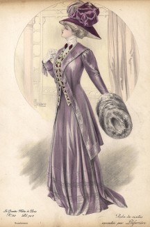 Фиолетово-баклажанный костюм, шляпа более насыщенного оттенка и - к осени - муфта. Всё от Laferriere (Les grandes modes de Paris за 1907 год).